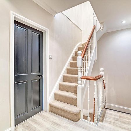 Luxury Georgian Townhouse With Cinema And Parking Villa Chester Kültér fotó