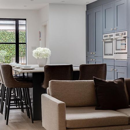 Luxury Georgian Townhouse With Cinema And Parking Villa Chester Kültér fotó