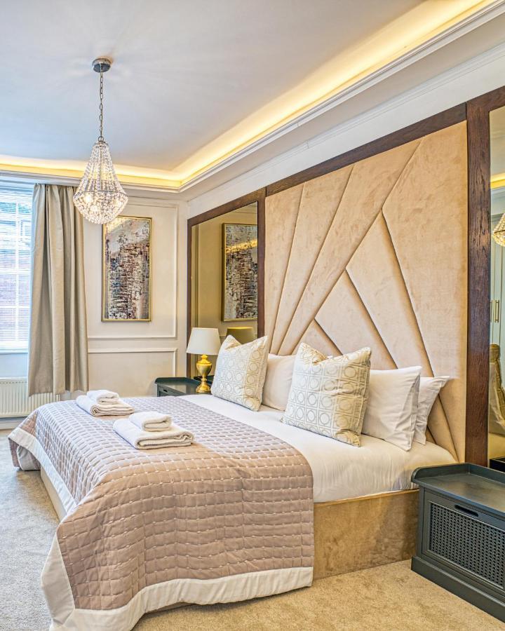 Luxury Georgian Townhouse With Cinema And Parking Villa Chester Kültér fotó